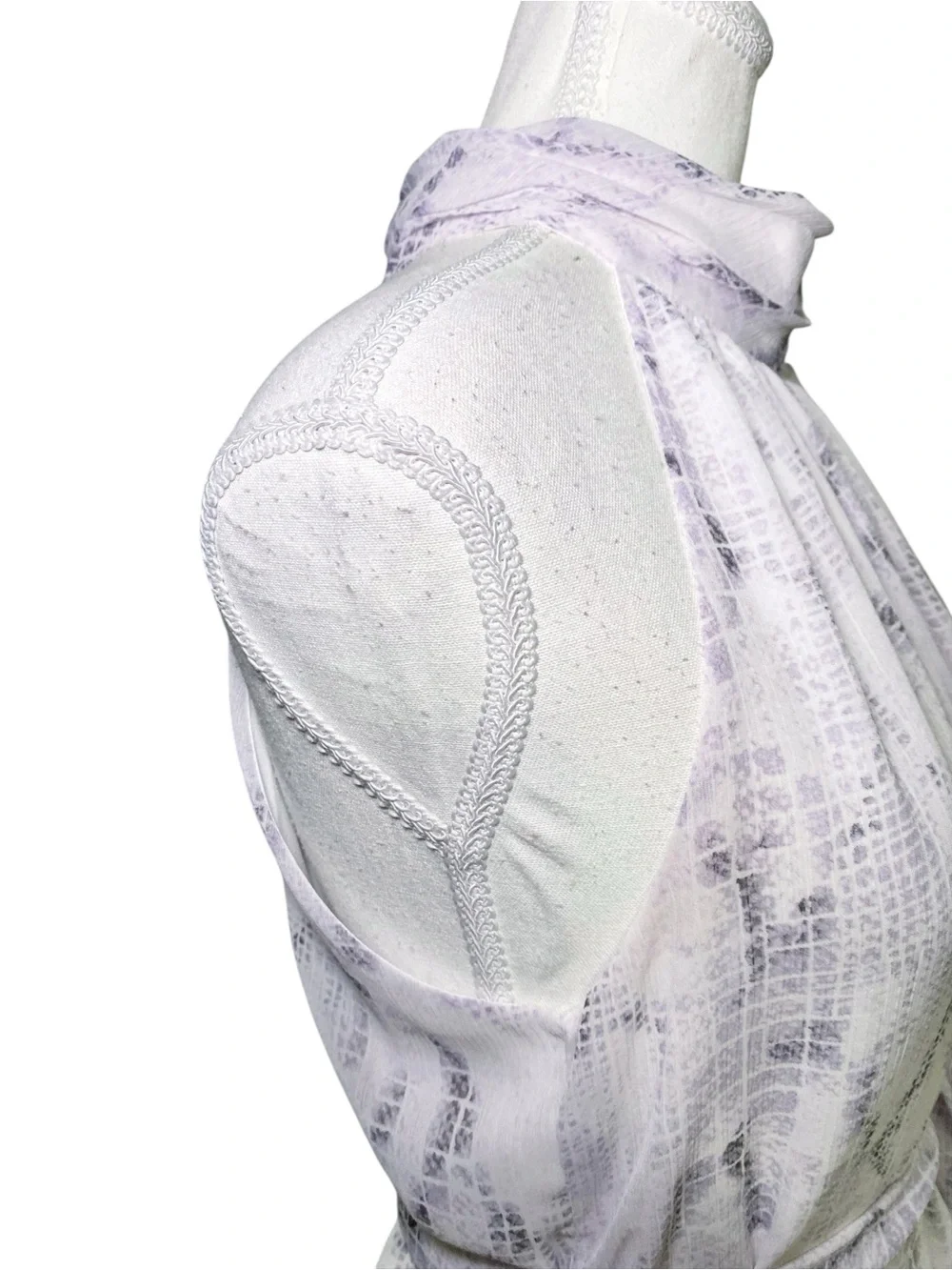 White House Black Market Lavender Snakeskin Halter Tie-Waist Blouse Size L - Picture 6 of 14